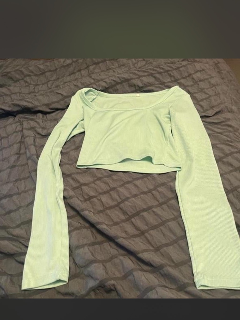 Ribbed Off-Shoulder Long Sleeve Crop Top in Mint